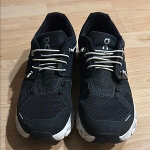 On Running on cloud women’s  Black and White Athletic Shoes